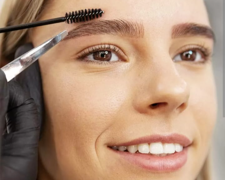 Perfilado de cejas