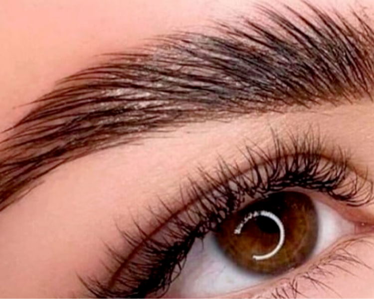 Perfilado de cejas+ laminado+henna