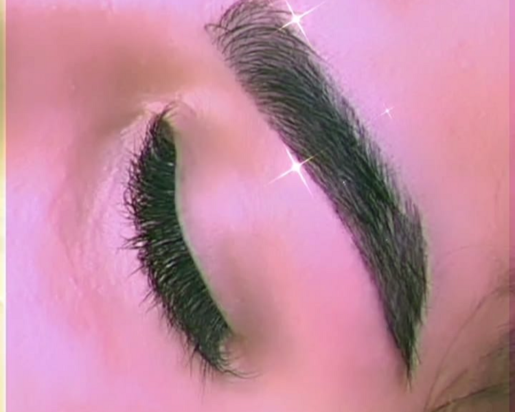 Cejas pigmentadas 