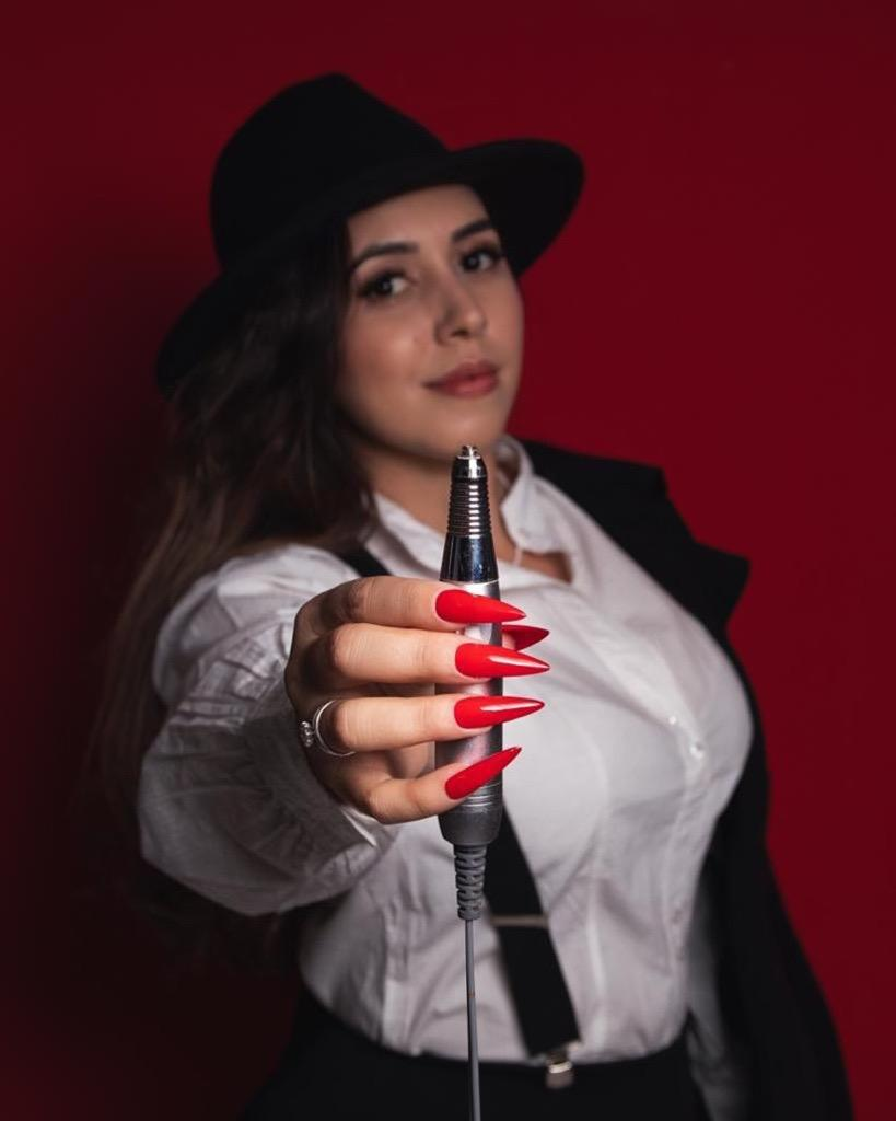 Caroli Oliveros