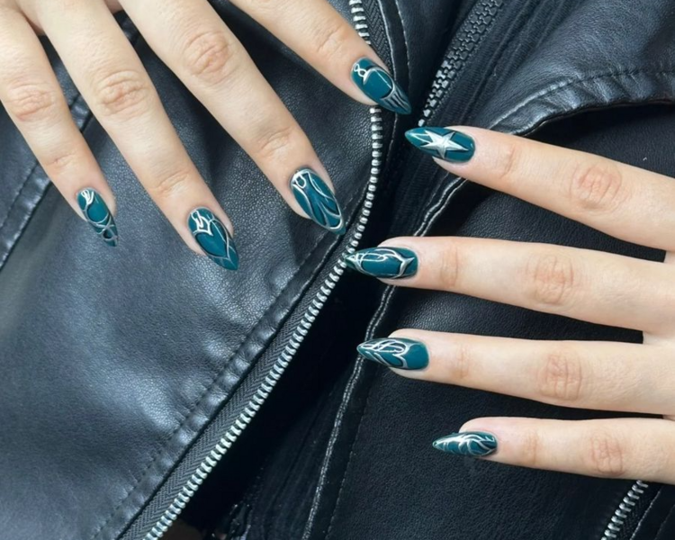 CAPPING CON DISEÑO (solo Aerografo o polvos auroras) Nail Art complejo se abona aparte
