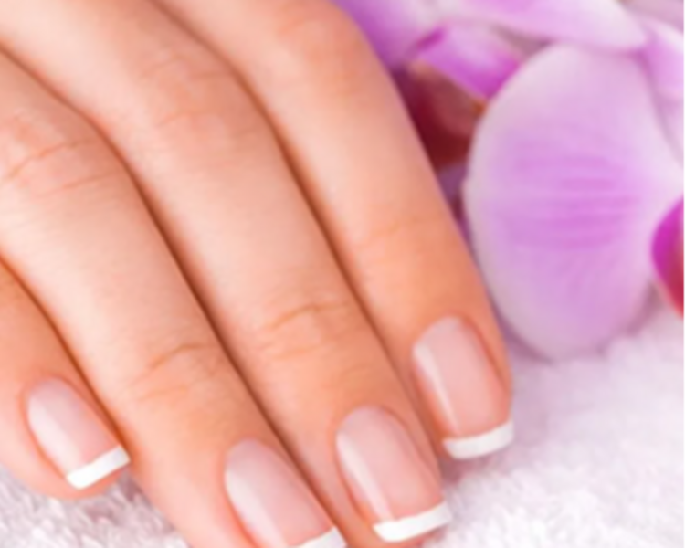 Promoción Acrílicas Retiro acrílicas + Uñas Acrílicas Nuevas