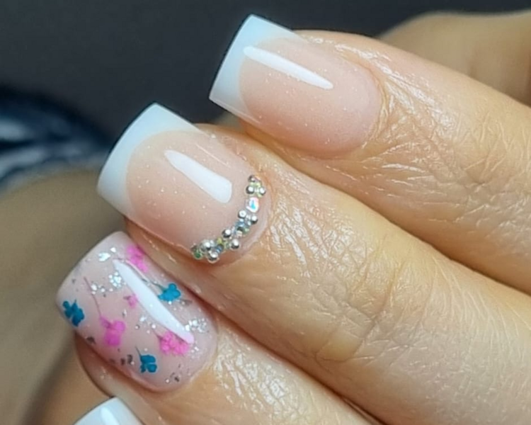 Esculpidas en acrílico FRENCH