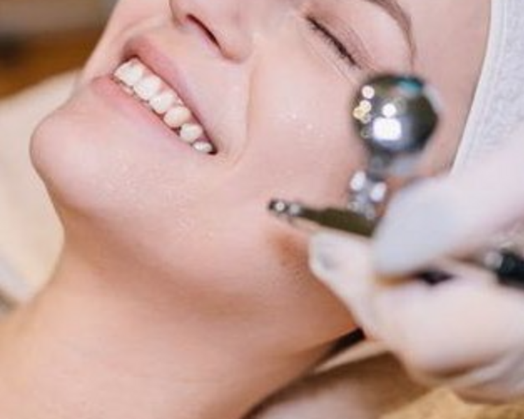 Higiene facial profunda + Oxigenoterapia 