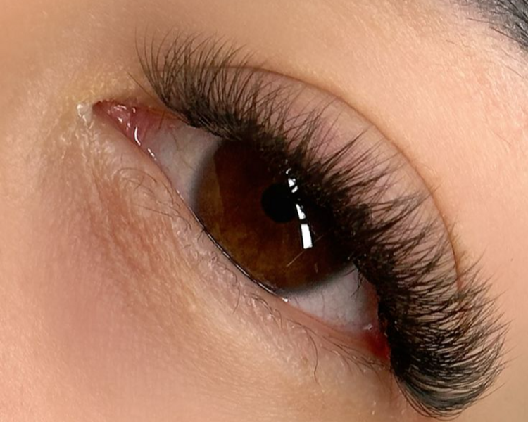 PESTAÑAS PELO A PELO  