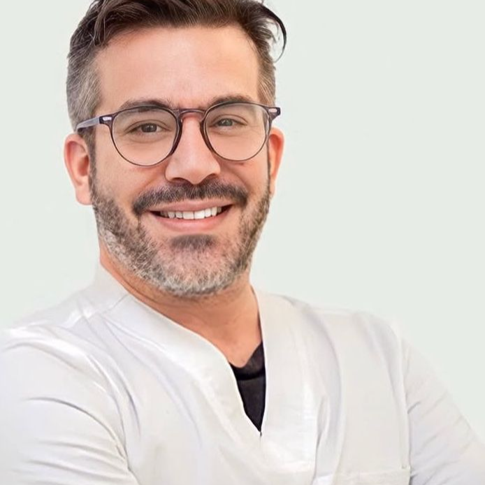 Dr. Sebastián Addison-Smith