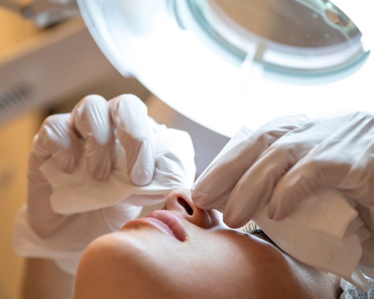 Limpieza facial básica