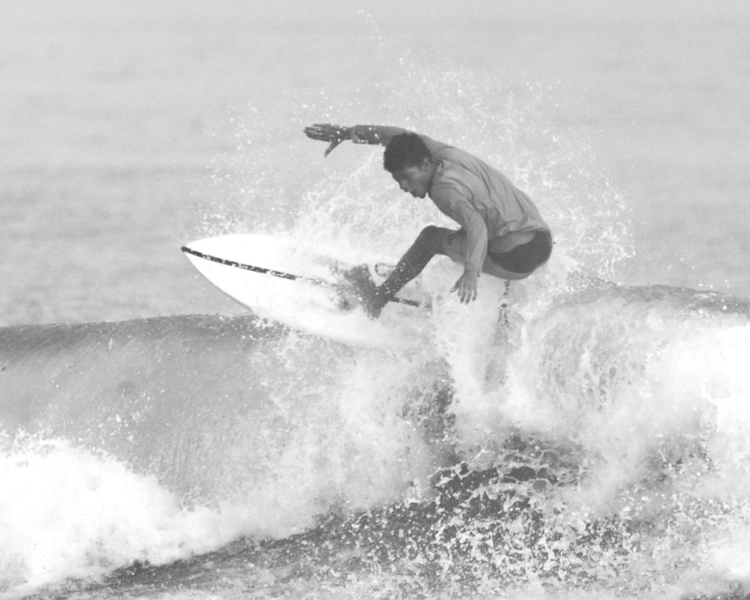 Surf en Tierra: Ejercicios Funcionales y Específicos para mejorar en el agua.