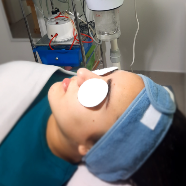 Limpieza facial e hidratación