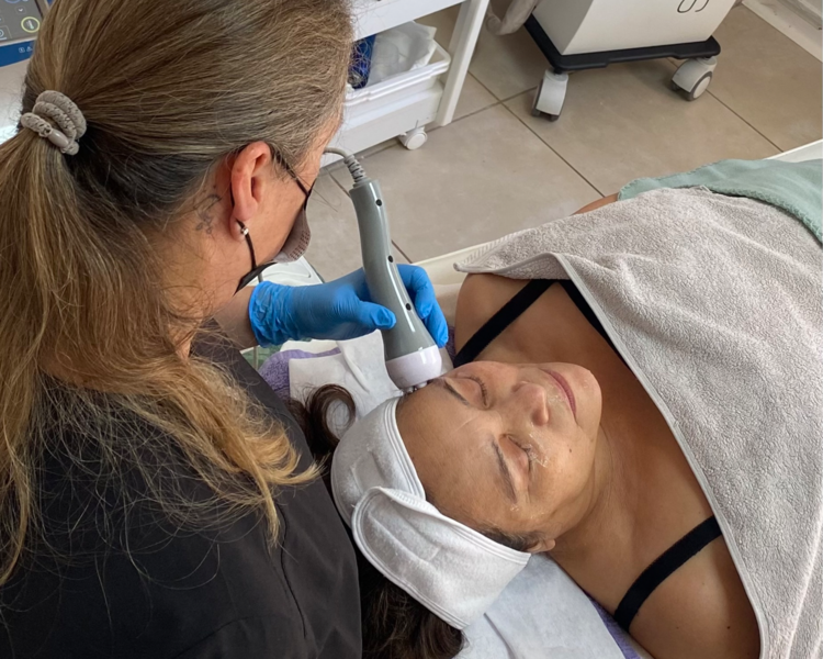 Electroporación facial