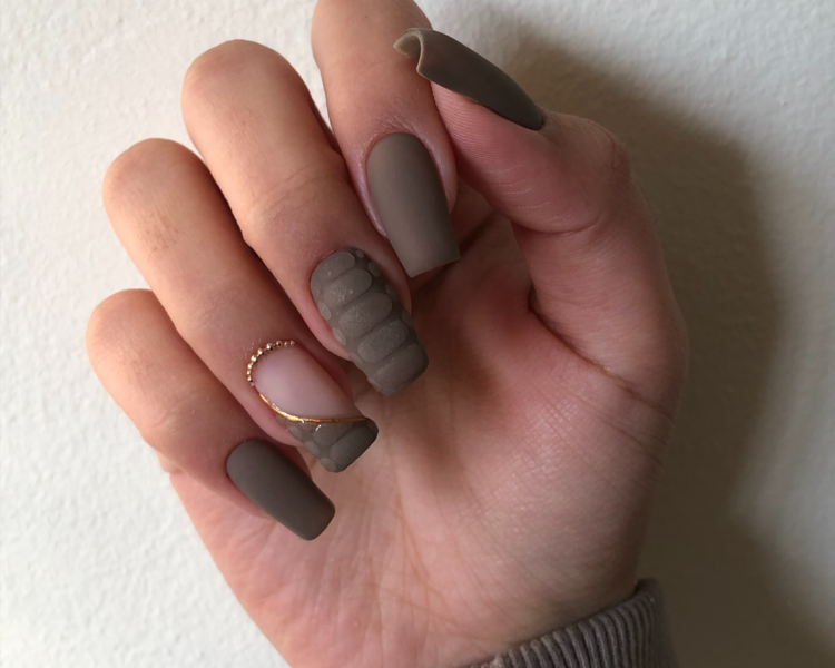 Manicura rusa con nivelación