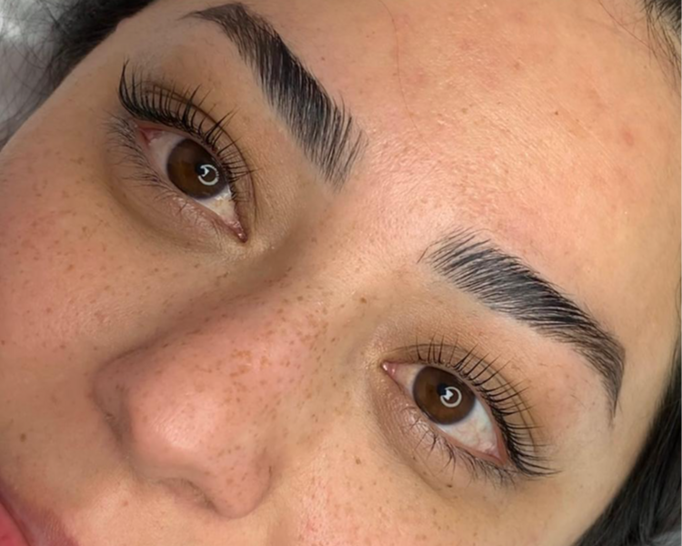 lifting pestañas + laminado de cejas 