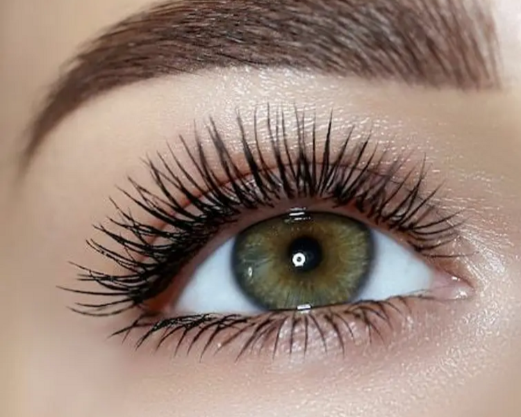 DISEÑO DE CEJAS + LIFTING DE PESTAÑAS