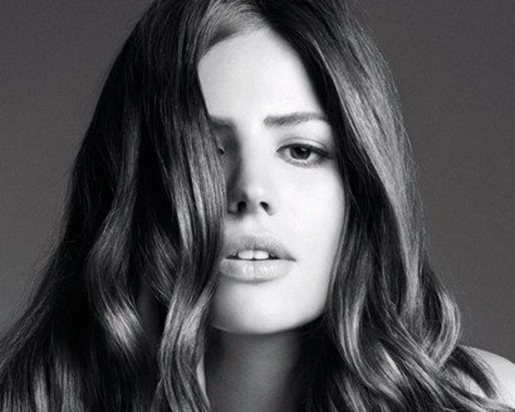 LAVADO KERASTASE + BRUSHING BASICO A INTERMEDIO