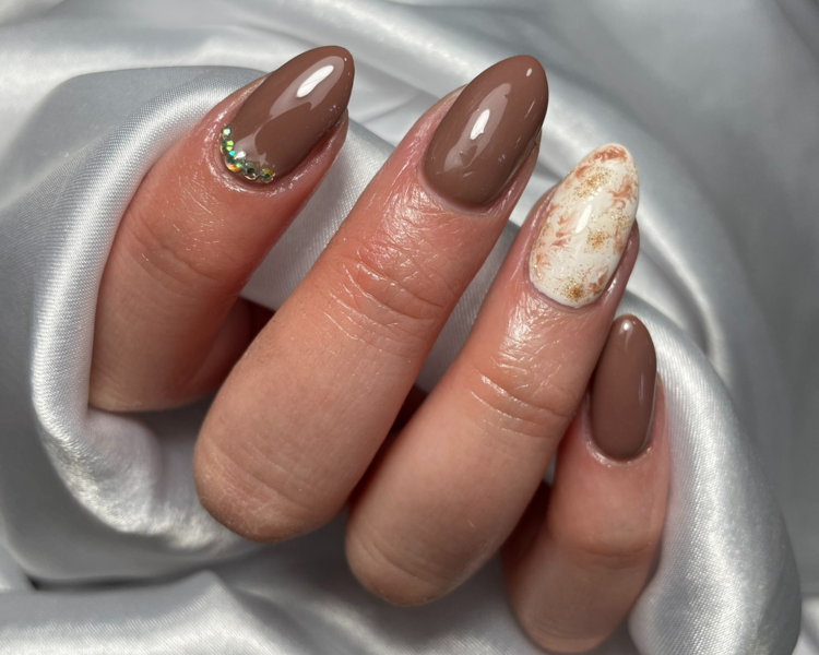 MANICURE PERMANENTE 1 O 2 TONOS