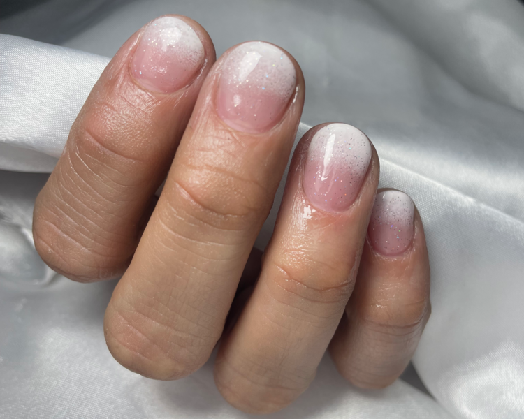 MANICURE PERMANENTE DEGRADE 