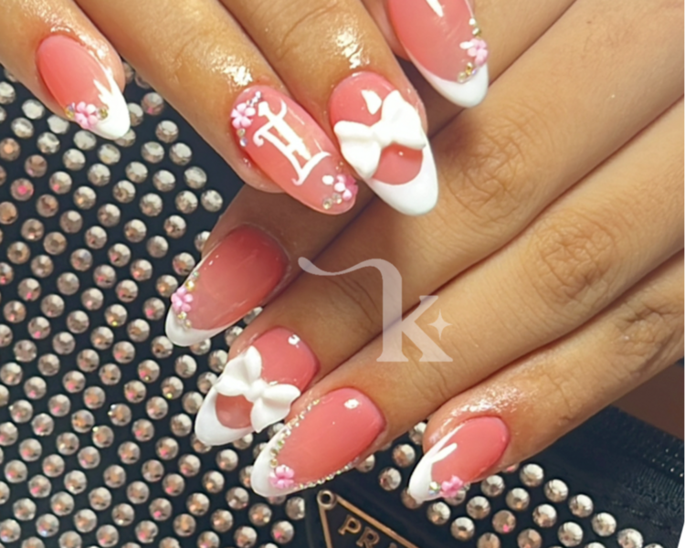 Extensiones Softgel con diseño elaborado (piedras, dibujos, relieves, multiples colores) 