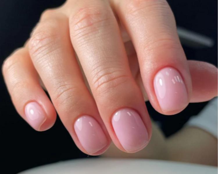 💅 Promoción – Base Rubber + Manicura Permanente Spa ✨