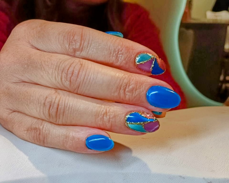 Manicure Esmaltado Permanente con Diseño (4 diseños simples)