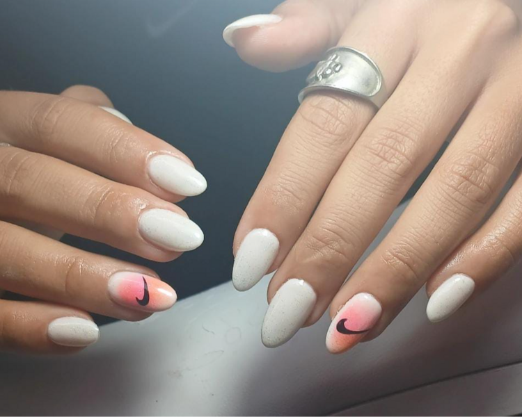 Manicure Esmaltado Permanente con Retiro y Diseño (4 diseños simples)