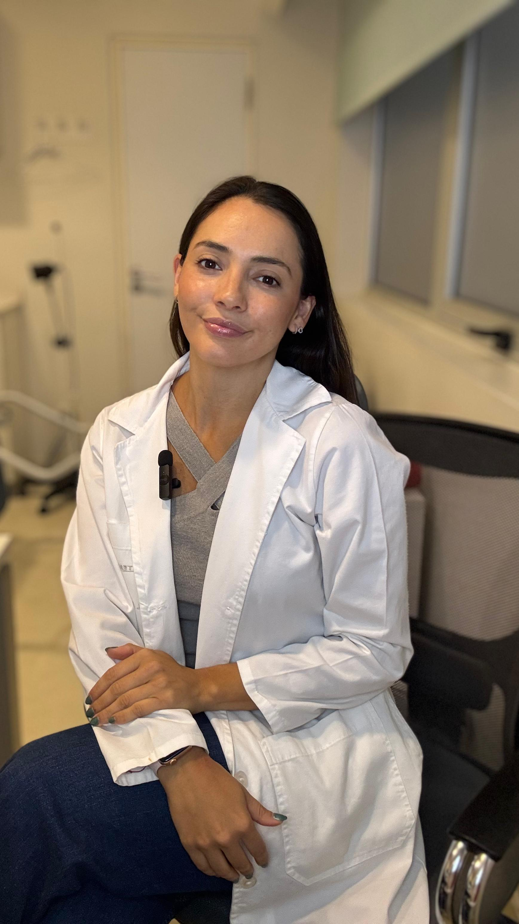 Dra  Karen Agostina Locatelli ginecología estética y menopausia 