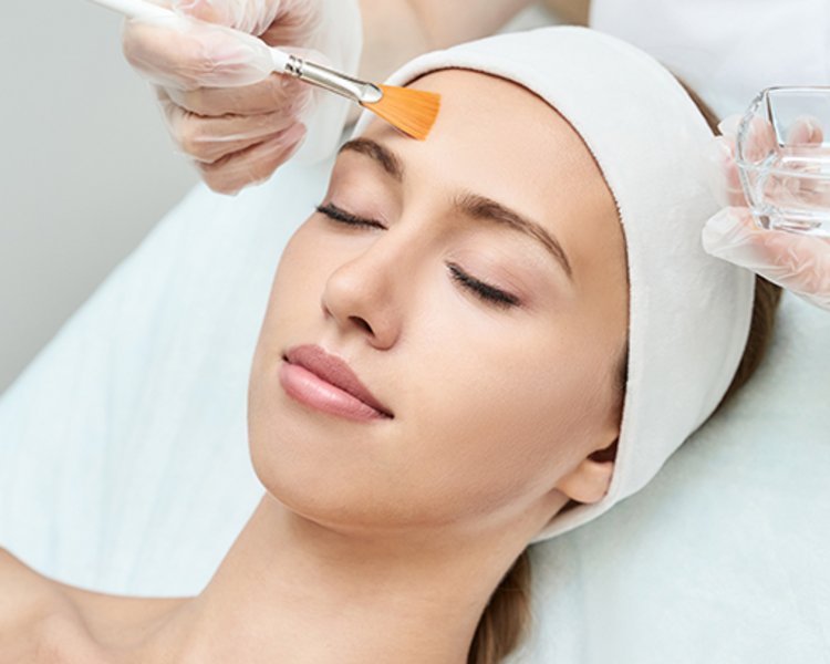 🧼 Peeling Médico – Renovación profunda de la piel 🧼 