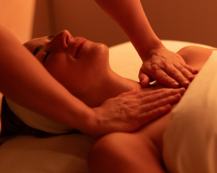 Peeling Químico + 90 min Masaje Corporal de Regalo