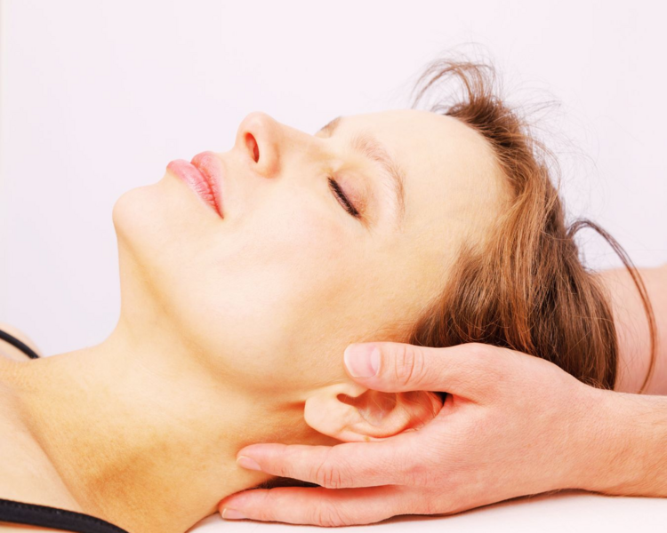  Masaje Holístico de Cabeza y Rostro