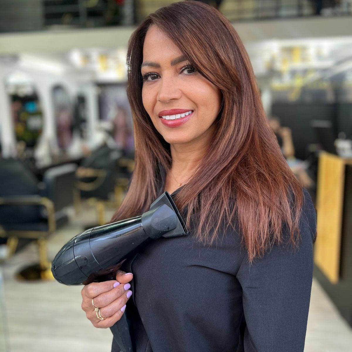 GLADYS RIVERA 