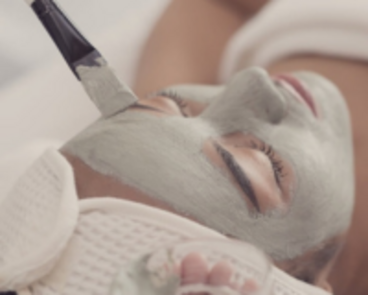 Higiene e Hidratación Facial profunda 