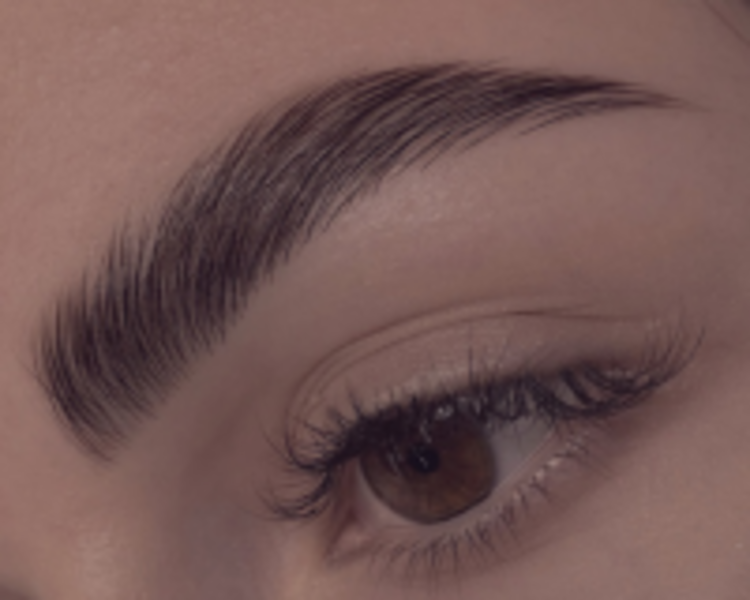 Tintura Henna en Cejas