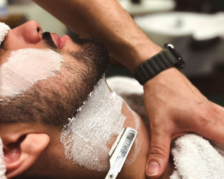 Corte de Cabello + Barba Clásica + Lavado Nutritivo Reuzel + Tratamiento Facial