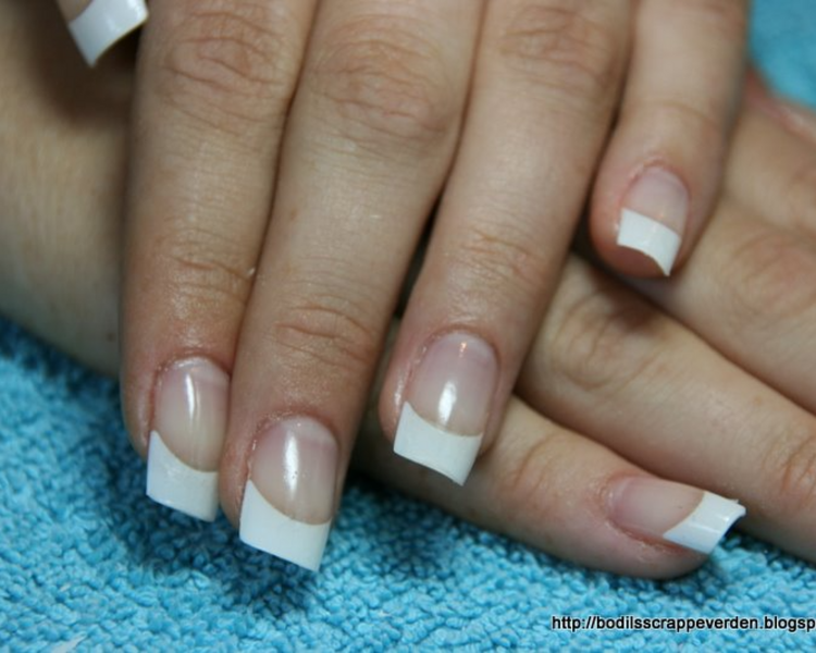 Manicure Full Con Esmaltado Tradicional + Francesa