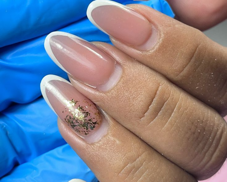 Retoque De Uñas Acrilicas