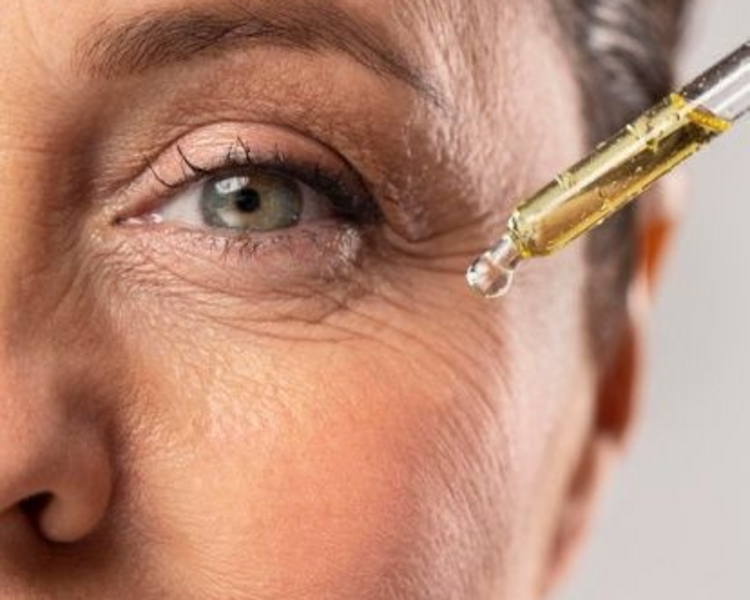 TRATAMIENTO PARA ARRUGAS Y LÍNEAS DE EXPRESIÓN NO INVASIVA