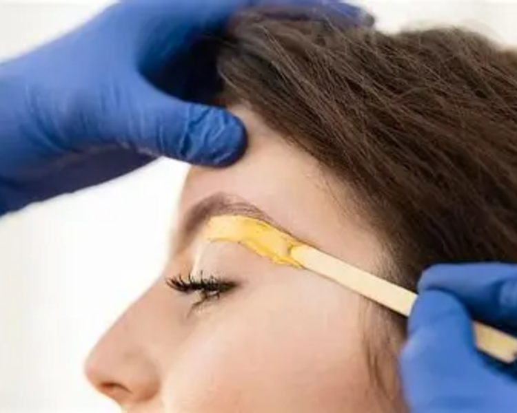 Limpieza de Cejas