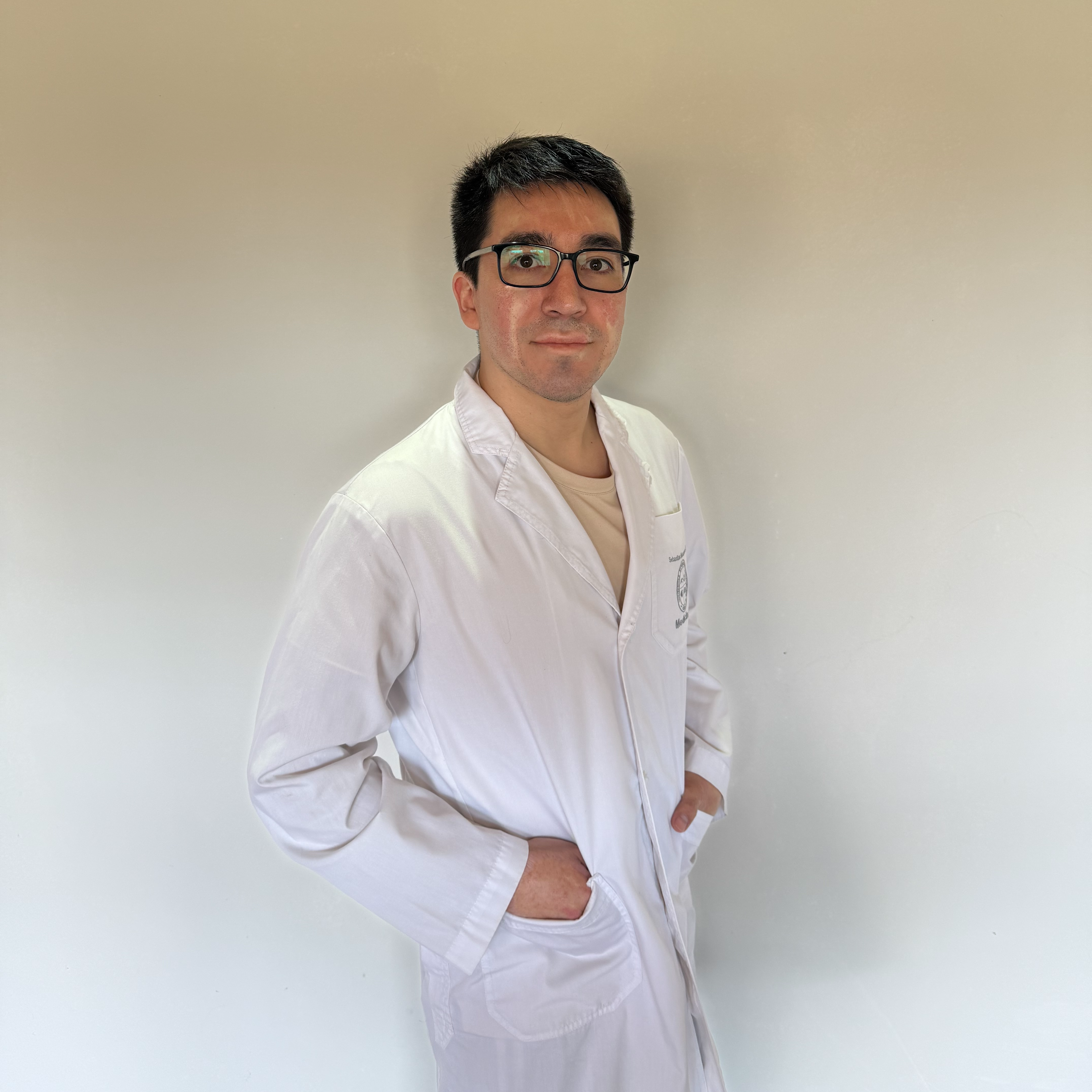 Dr. Sebastián Manzanares