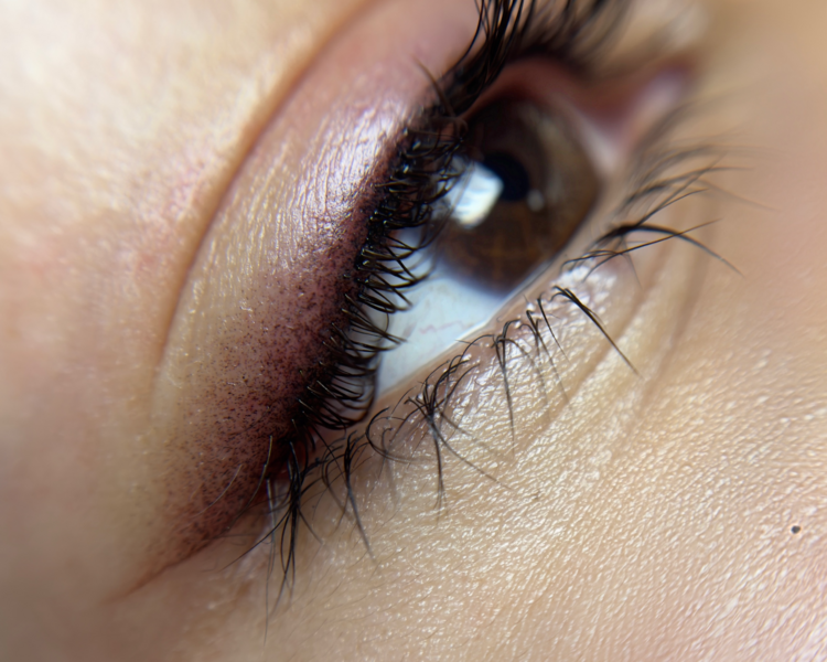 Delineado de Ojos Segunda Sesion Por Mica