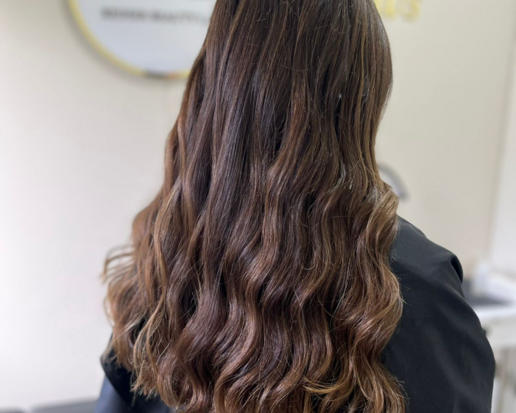 Diseño de corte de cabello mujer – Renueva tu Estilo