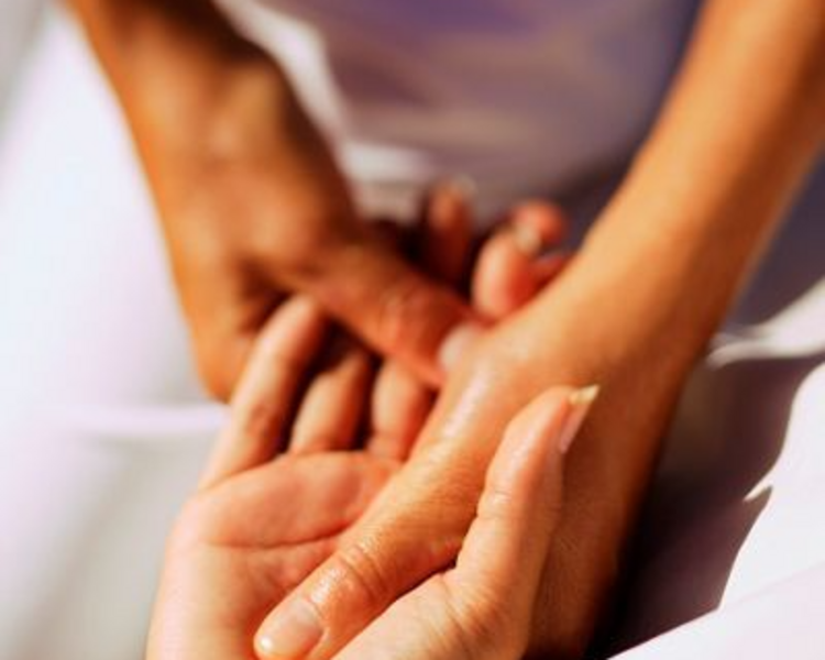 Promoción para Masaje Descontracturante o Relajante. Incluye 3 sesiones