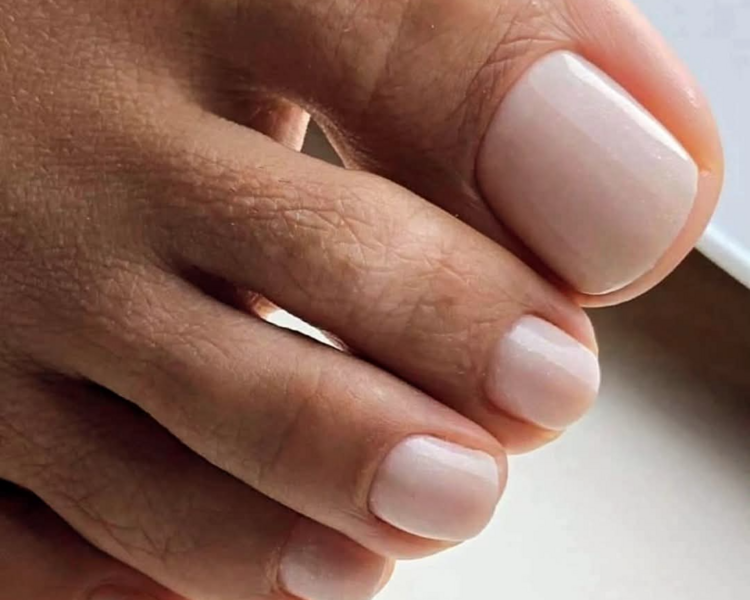 Pedicure spa  esmaltado tradicional