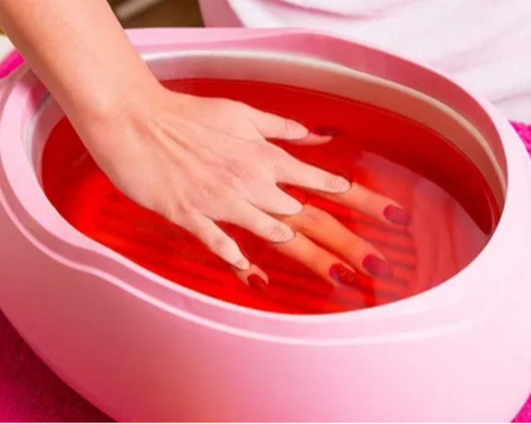 Uñas Acrilicas + Esmaltado permanente (un tono) PROMO SOLO POR JULIO