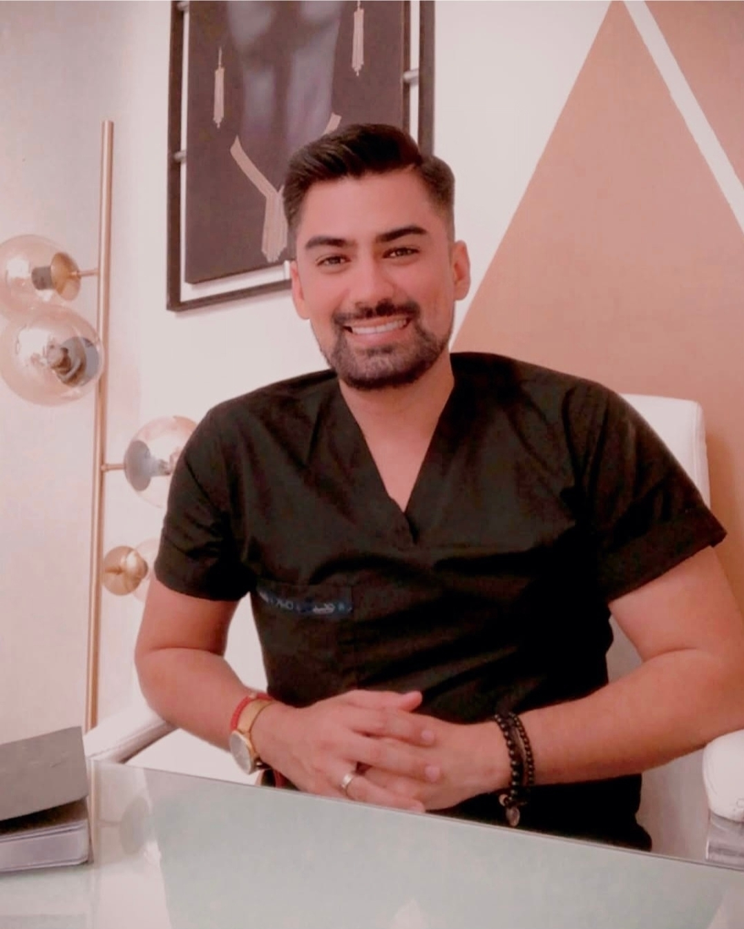 Nutriólogo Antonio Bustos