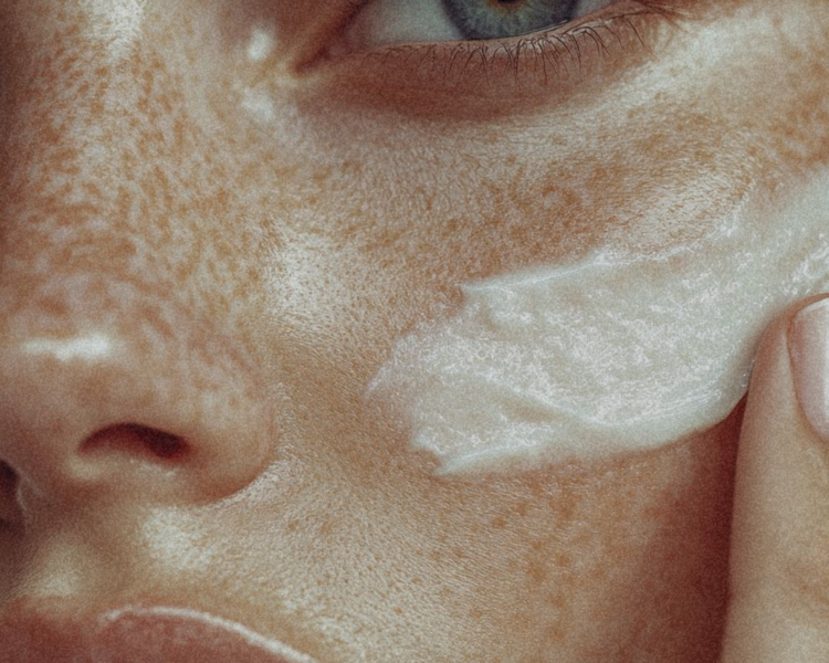 Limpieza facial profunda + Extracciones + Asepsia + Altafrecuencia