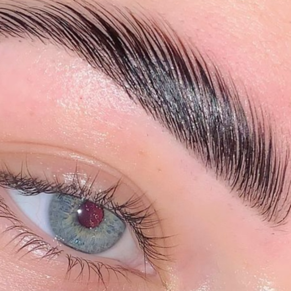 Laminado de cejas 