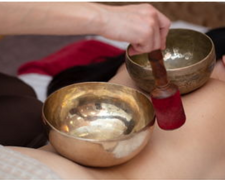  Masaje De Espalda + Limpieza Energética Cuencos + Masaje Craneal RRSS