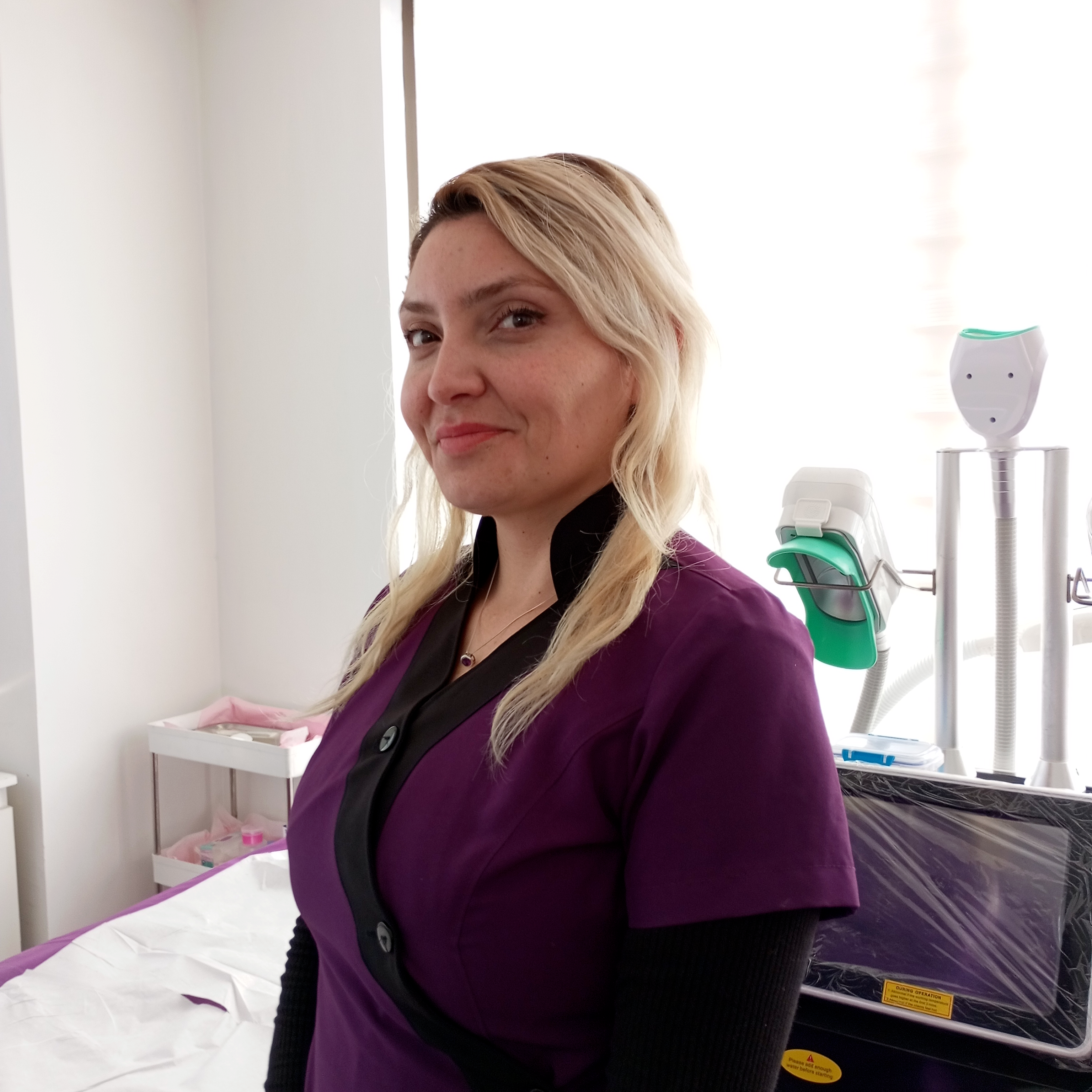 Karla Moreno ( Microblading cejas , micropigmentación de labios 💋)