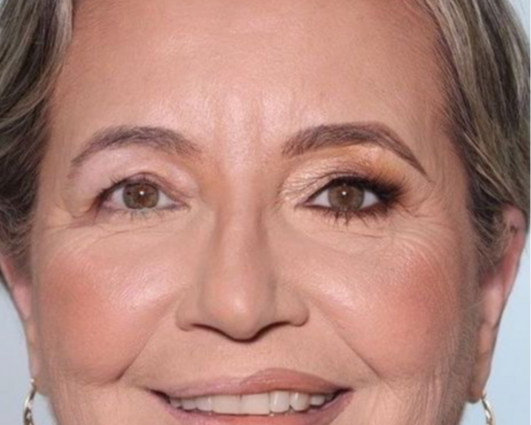 Maquillaje piel madura con hilos tensores