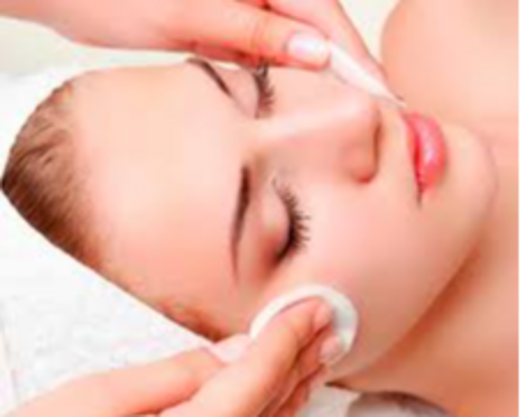 Limpieza facial simple