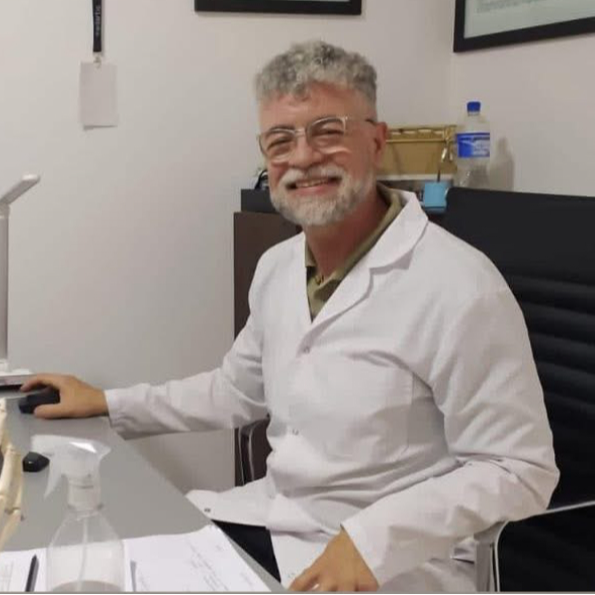 DR. CARLOS ALBERTO FERNANDEZ